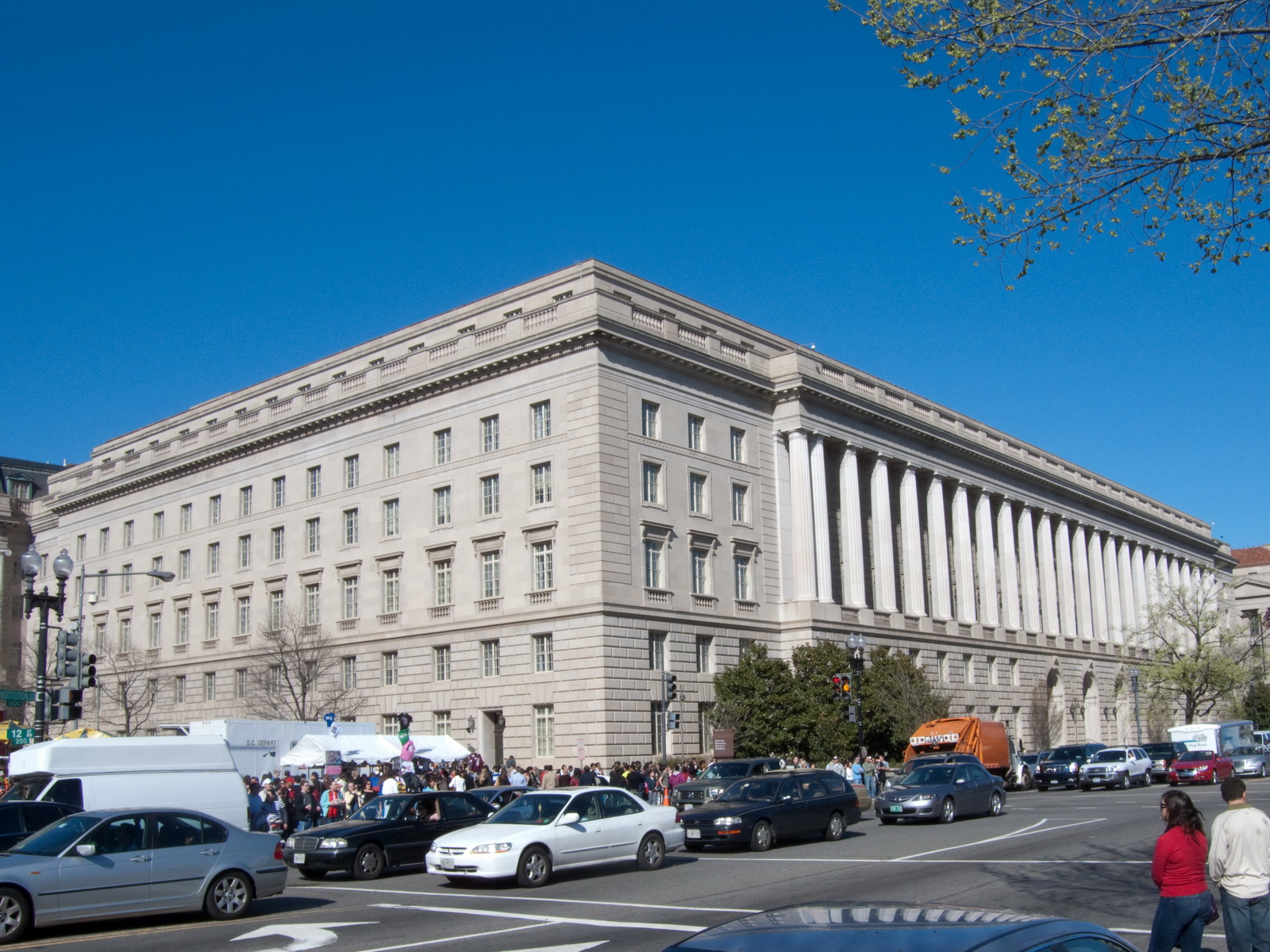Edificio del Servicio de Impuestos Internos de Estados Unidos en Constitution Avenue, Washington D. C.